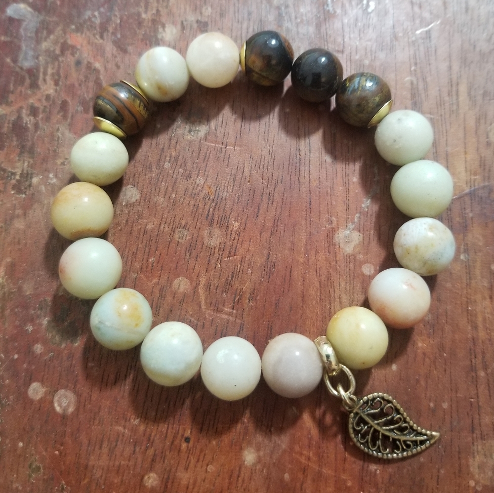 Handcrafted beaded bracelet
